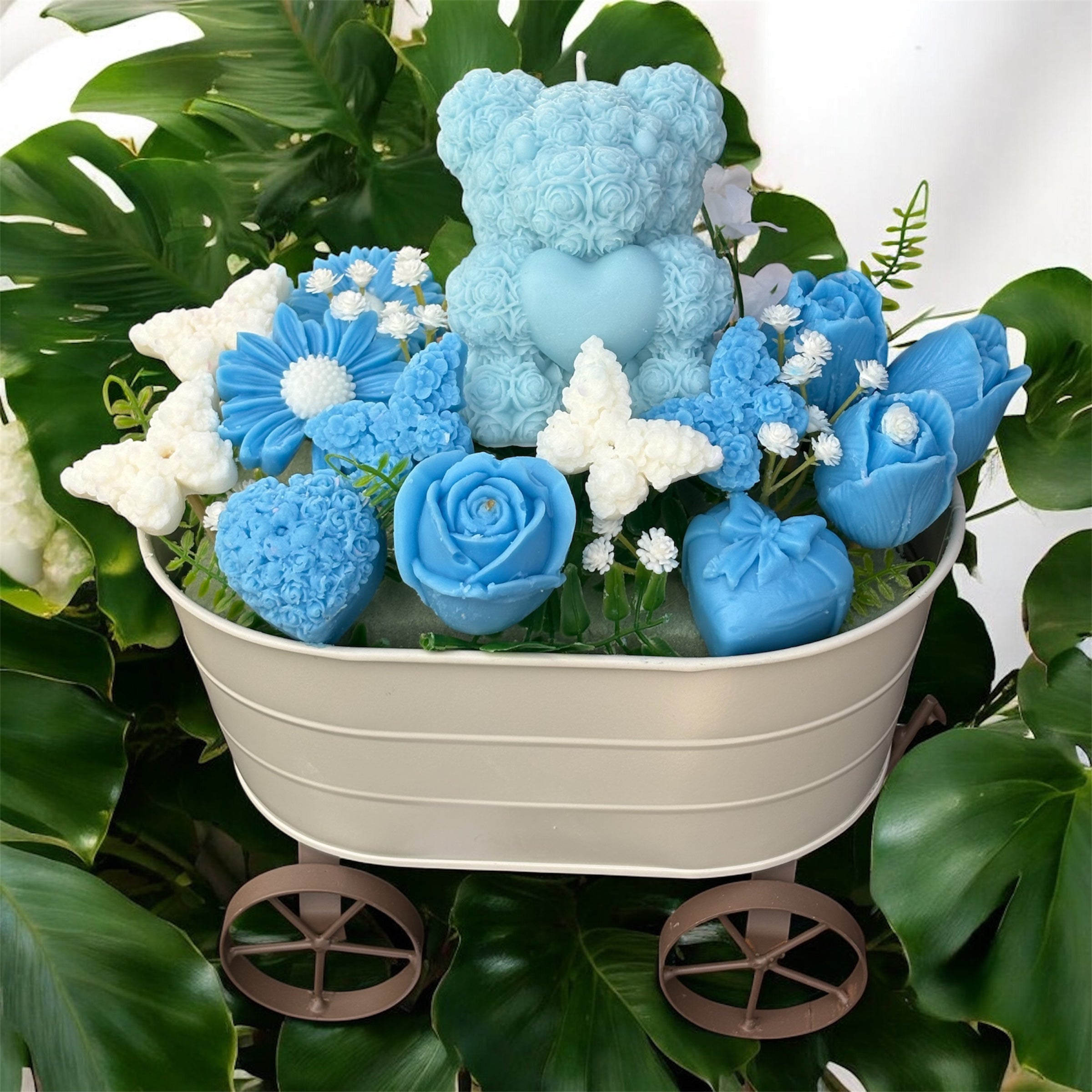 Bouquet Soy Wax Candles/Wax Melts In wagon Basket